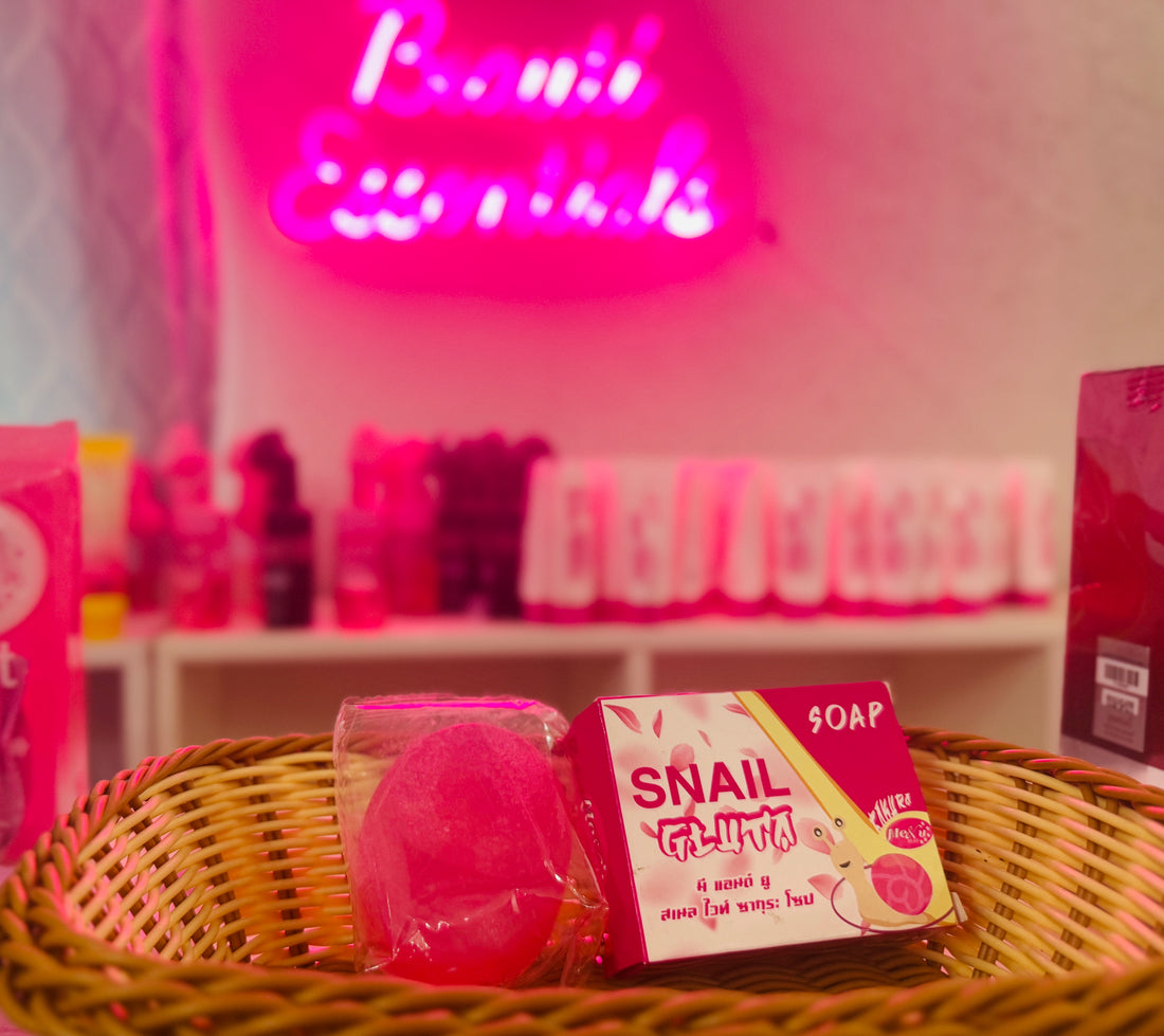 Me & You Snail Gluta Soap (Thailand)